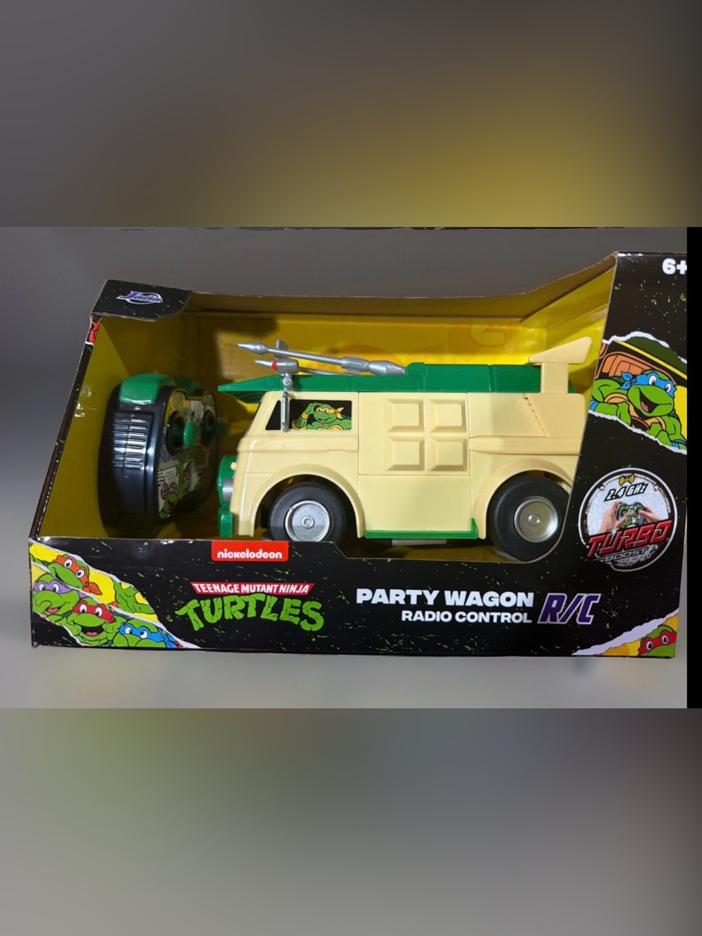 Teenage Mutant Ninja Turtles 2.4 GHz Remote Control Party Wagon w/Turbo Boost